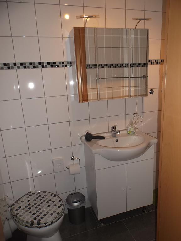 Ferienwohnung Schmitz Anschau Szoba fotó